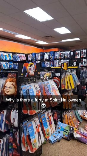 Nightzy 🌃 on Instagram: "What do I do?! 😧 #furry #furryfandom #fursuit #furrycommunity #fursuiter #furries #fursuitersofinstagram #fursona #spirithalloween #halloween"