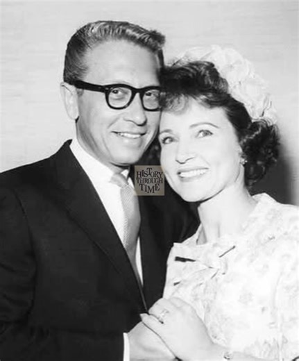 "Circa 1963, actress and comedian Betty White and television host Allen Ludden were photographed on their wedding day at the Sands Hotel in Las Vegas, radiating joy and affection. White, already beloved for her sparkling wit and charm on television, looked radiant in her bridal attire, while Ludden, admired for his warm presence as host of Password, beamed with pride at her side. Their ceremony reflected love, laughter, and devotion, marking the beginning of a cherished partnership that endured 