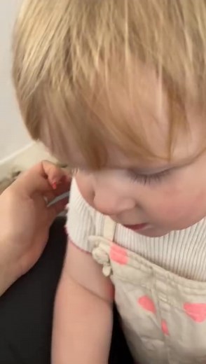 110K views · 1.1K reactions | When the separation anxiety kicks in… #seperationanxiety #toddlersoftiktok #cute #baby #cutest #kid #toddler | Mummyandboo | Facebook