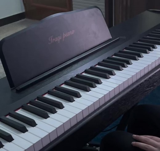 Piano :) على TikTok