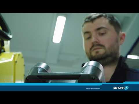 PGN-plus-P Gripper in Use @ HandlingTech