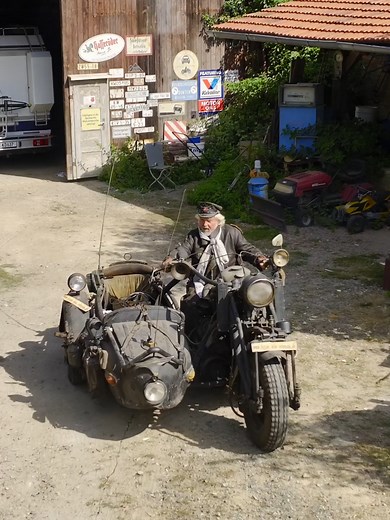 Monster-Bike mit Tatra V8 Motor: Ein Meisterwerk