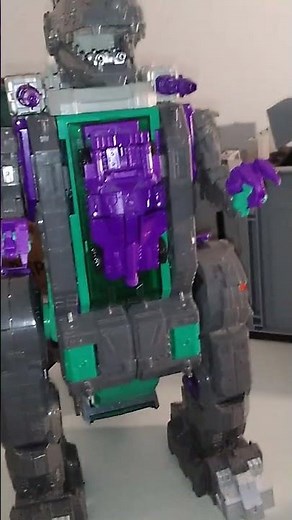Transformers Titans Return Trypticon