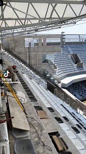 Bienvenidos Piratas de VeracruzJersey de local gris negro y rojo. Un estadio a punto de terminar con Luis "Piratas" Fuentes