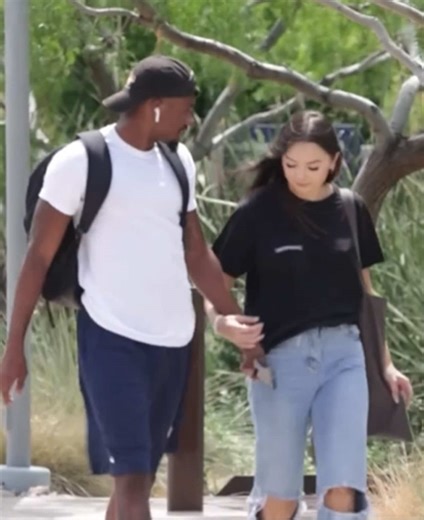 ‏HOLDING HANDS WITH STRANGERS!! #emojipranks #pranks #fyp | pranks