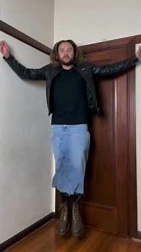 Teaching guys how to wear a skirt. Getting Dressed with Brad, #mensinskirts