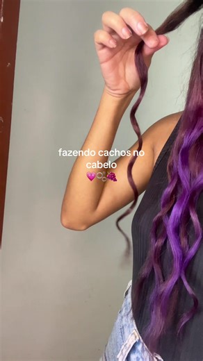 fazendo cachos o cabelo 🤍#finalizandoocabelo #curlyhairroutine #minhafinalização #cachoscomvolume #vaiprofycaramba