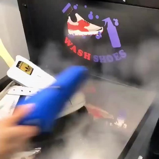 Ai grijă de incălțămintea ta! Alege Wash Shoes💯 ✅Curățăm incălțăminte ✅Vopsim incălțăminte ✅Servicii cizmarie ✅Reparații perne Air Max Pentru mai multe detalii vizitați site-ul nostru: 💻www.washshoes.ro 📍Piata Alba Iulia,Nr.3 ⏱Luni-Vineri:10:00-20:00, Sambata:10:00-16:00 📞0741611611#washshoesro #5pasidebine #foryoupage #misiuneatiktok #fyp #foryou #clean #reparatiiperneaer #reparatiiperneaer #solekers #dolcegabbana #vopsire #reparatiiperne #vopsirepartiala #vopsireintegrala