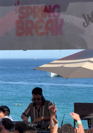 Spring Break at Mango Deck, Los Cabos