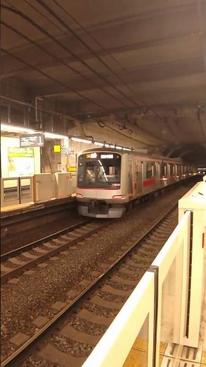 代官山駅ホーム｜東急東横線 列車進入シーン【駅ホーム風景・列車到着】
