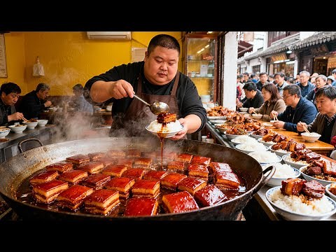 Discover braised pork belly in Suzhou and other distinctive dishes of Jiangsu cuisine.