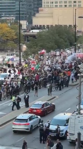 Crowds Rally Against ICE |Protesters are denouncing ICE “hostile actions” as Gov. Pritzker warns 100 troops may be deployed to the city. Download Citizen to #ProtectTheWorld 📲 #ice #protest #chicago | Citizen