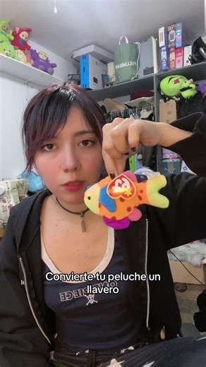Transforma tu peluche en un llavero colorido