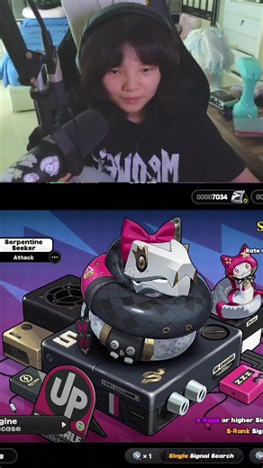 Ghosty the Cat Loves Feet! #cute #streamer