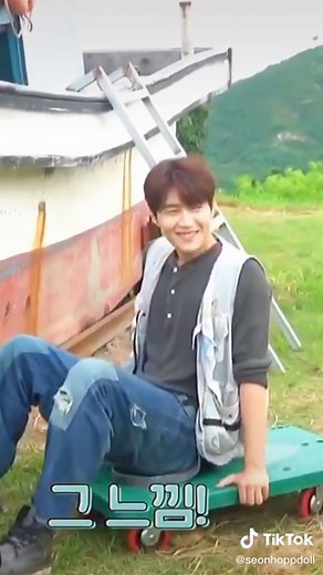 why so cute @seonho__kim 😭 bts of #hometownchachacha #hongdusik #yoonhyejin #shinminah #kimseonho #sikhye