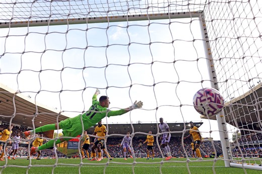 Liam Keen's Wolves player ratings v Brighton after another late equaliser