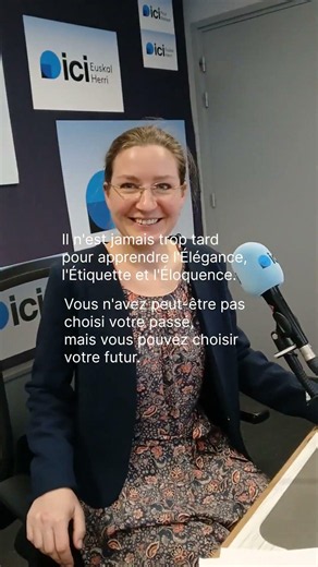 Il n'est jamais trop tard pour apprendre l'ÉLÉGANCE, l'ÉTIQUETTE et l'ÉLOQUENCE