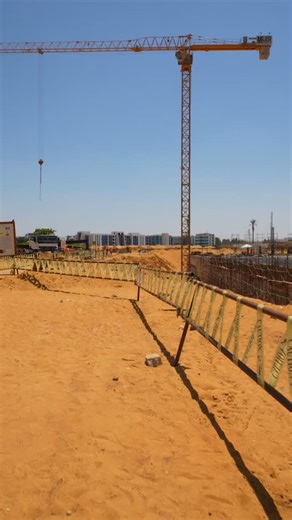 مشروع جديد من تنفيذ شركة ميجور للإنشاء… في قلب Smart Village، بيتنفذ حاليًا V5 Business Hub، أحد مشروعات نعيم القابضة. واختيار ميجور لتنفيذ أعمال الـ Core & Shell هو دليل على الثقة الكبيرة اللي بنتمتع بيها في السوق، وعلى سجلنا الحافل في تنفيذ المشروعات الكبرى. ميجور... الجودة بتتبني بإيدينا. ---------------------------- A new project by Major Construction is now taking shape. In the heart of Smart Village, the V5 Business Hub is currently under construction — one of the key projects by Naeem Hol