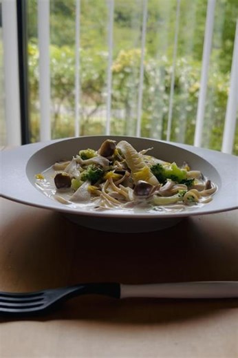 旬のタケノコ　タケノコのクリームパスタ by Kei | クラシル