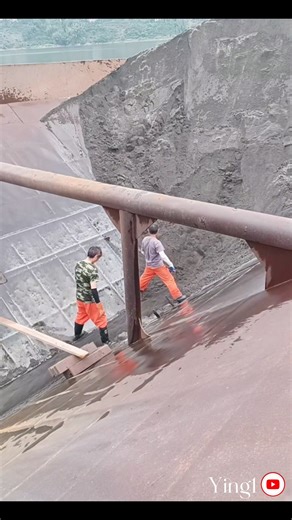 14K views · 231 reactions | Barge unloading 3100 tons of river sand | USA Machines Channel | Facebook