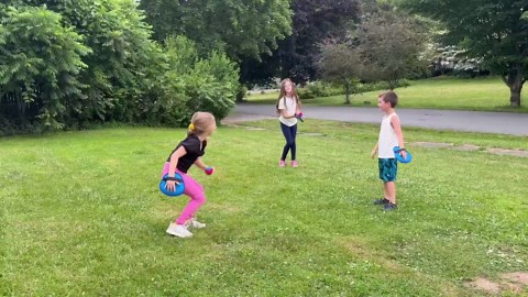 Toss and Catch Ball Game – Outdoor Toys for Boys & Girls with Glove & Sticky Balls,to Create Lasting Memories with Family & Friends at the Yard, Beach, or Pool for 3 4 5 6 7 8 9 10 Year Old Boys Girls