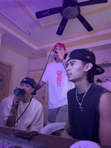 kasama ang mga fallin boiz! haha | song with lyrics