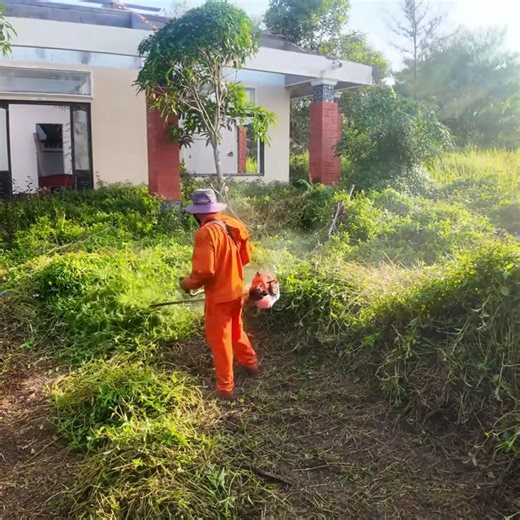 He Bought a $100,000 Abandoned Hotel — Everyone Thought He Was Crazy P3 #cleaning #cleanup #cleanthehouse #gardening #cleanabandonedhouse | Clean The Old House