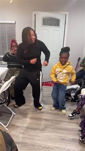 L.A. Ken 🩵 (@losangelesken)’s videos with original sound - L.A. Ken 🩵