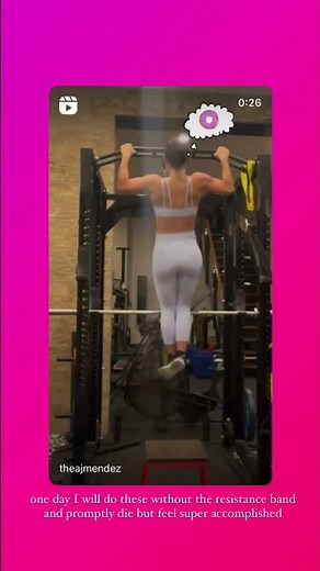 AJ Lee working out 8/27/2022