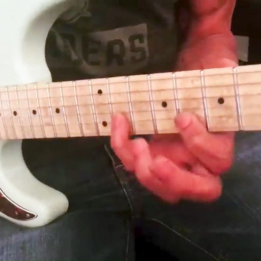 Greg Howe on Instagram: "Up close and personal — definitely not your typical Bird’s Eye View 🦅 Stay updated — subscribe at www.greghowe.com For guitar lessons contact greghoweinfo@gmail.com #greghowe #guitar #kieselguitars #daddario #guitarist #guitarsolo #guitarplayer #electricguitar #shred #guitarworld #vegatrem #Dunlop #overloud_official #dvmarkamps"