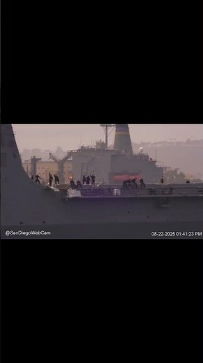 USS Anchorage (LPD 23) 👋👋👋