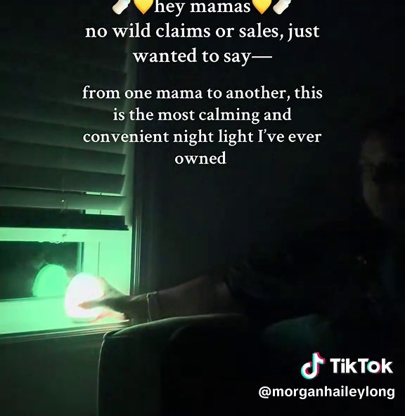 A good night light makes a world of a difference during those late night wakes. If you’re pregnant, postpartum or know someone who is either, please check this one out! I don’t think you’ll regret getting one. #nightlight #momhacks #babyfinds #fyp