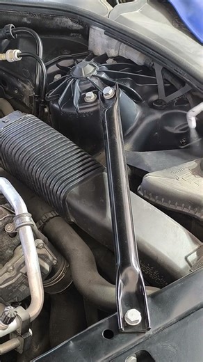 Dry ice engine bay detail ❄️ #car #automobile #dryice