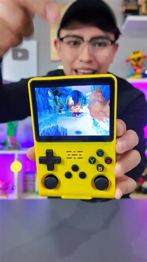 Ahora mejorada la consola de videojuegos R40S Pro con súper resolución y facilidad de juego #consoladevideojuegos #consolas #consolaretro #r40s | BioMakers Industries