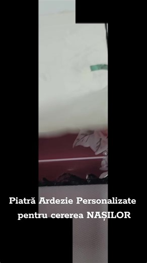 🥰 Nașii sunt singura famile pe care o alegi. 💓 Fă lucrurile cu bun gust 🫡 #cadouripersonalizate #piatraardezie #cadorinasi #cadouripersonalizatenasi #ardeziepersonalizata #placapersonalizata #tablounasi #cadoucererenasi #cadoucererenasibotez #printbox #thebestchoice #foryou