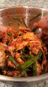 656K views · 835 reactions | You’ve probably heard of fermented kimchi that takes weeks to prepare, but this is called baechu geotjeori (배추겉절이), or fresh kimchi, and it’s ready in just about an hour! Fermented kimchi is usually quite sour, but fresh kimchi is more mild in taste. It’s also not meant to last a long time, so it should be eaten on the same day for the best taste. Jasmine and Tea Recipe on jasmineandtea.com [ search ‘kimchi’ ] | Tasty | Facebook