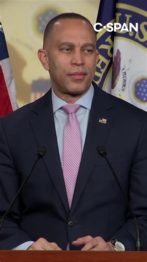 Hakeem Jeffries Criticizes Trump's Military Actions