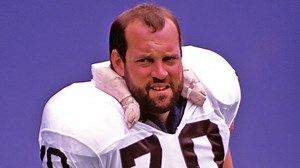 Former NFL player turned college coach suddenly dies at age 62 while working out