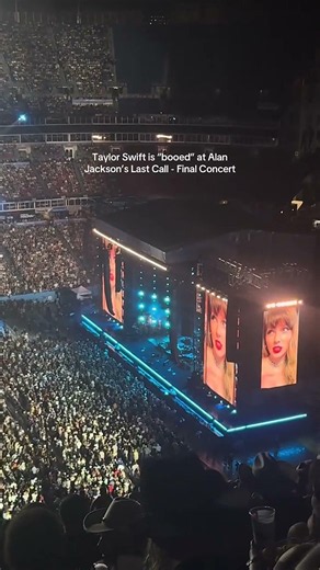 Taylor Swift receives boos and cheers while paying tribute to Alan Jackson #shorts