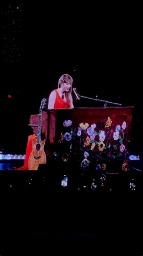 399K views · 656 reactions | #TaylorSwift was buggin’ out after accidentally swallowing an insect (again!) while performing her Eras Tour in Milan. 﫢 The same thing happened previously at shows in London and Chicago. : SwiftieBoston/X | Extra | Facebook