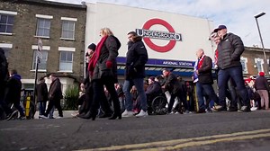 202K views · 452 shares | To the NHS and the key workers around the world. To our partners, our players and our staff. To our fans... Thank you. We are Arsenal ❤️ | Arsenal | Facebook