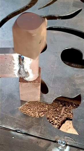 gate boll Bering installation || gate hinge installation #gate #hinges #fabrication #gatehinge