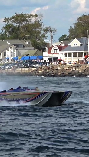 Nortech cat “Gunslinger” rippin through Manasquan inlet! #powerboats #powerboatsdaily #nortech #catamaran #fastboats #reelsviral | Shore Boats