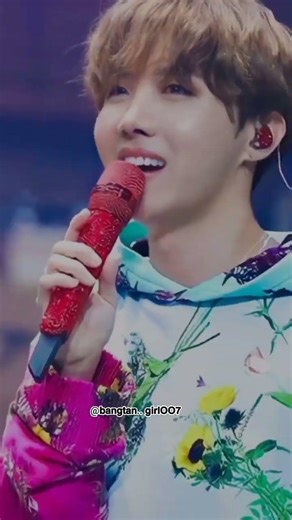 happy birthday our sunshine 🤩💗 ‪@Bangtan..girlOO7‬ #bts#v#army#kimtaehyung#vfangirl