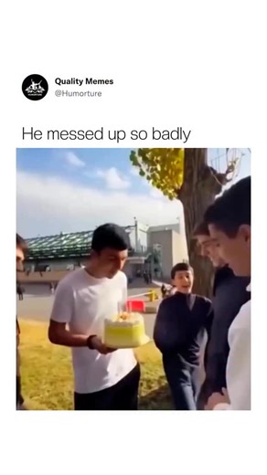 Humorture on Instagram: "It started like a simple chemistry experiment… then suddenly the foam exploded across the room. Welcome to the real-life magic of science. This isn’t Hollywood—it’s chemistry in action. Whether it’s the famous Elephant Toothpaste reaction or a sudden color change that looks like a potion brewing in a wizard’s lab, every reaction you see is based on real, tested science. In the case of Elephant Toothpaste, hydrogen peroxide rapidly breaks down into water and oxygen when m