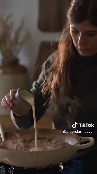 Delicious Wild Rabbit Pie Recipe for Autumn Comfort