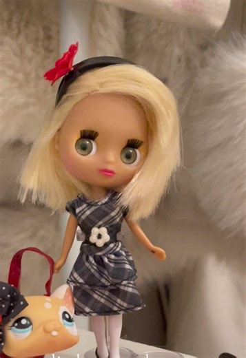 they are so cute #littlestpetshop #blythedoll #lps #lpsunboxing #vintagetoy #polkadot #teenagegirl #whimsical