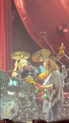Anika Nilles nails the Tom Sawyer Drum Solo - Rush Live in Fort Worth 6/26/26