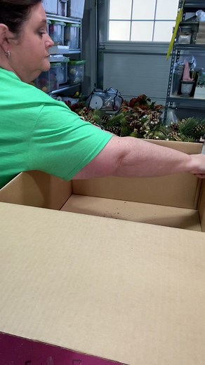 How to ship wreaths tip #shippingorders #etsybusinesstips #etsyshipping #smallbizshipping