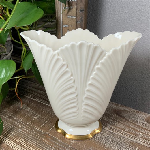 Lenox CORINTHIAN COLLECTION Vase - Gold Trim - Vintage - Made in USA - Etsy